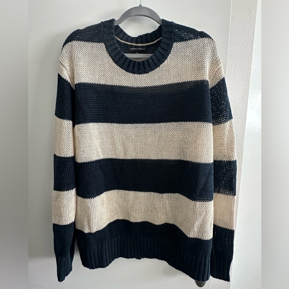 Banana Republic sweater. White and navy size XL.